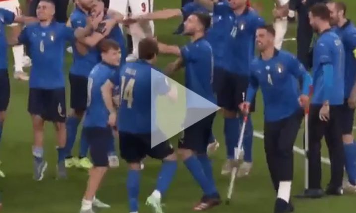 Spinazzola tańczy z kulami po wygranej na Euro 2020! [VIDEO]